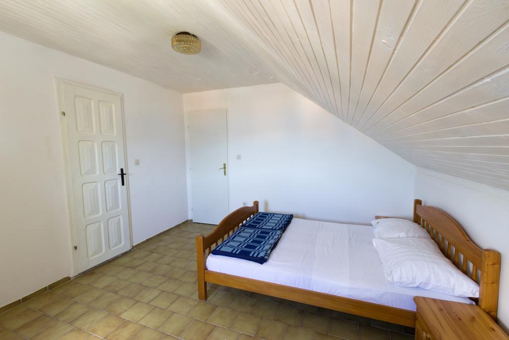 St. Roko Guest House Донья-Ластва Экстерьер фото