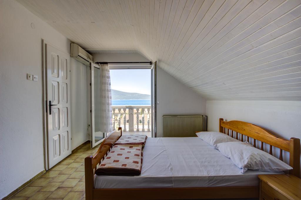 St. Roko Guest House Донья-Ластва Экстерьер фото